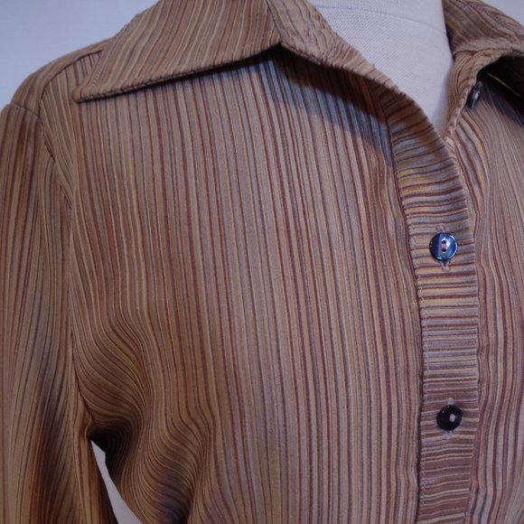 Andy the Anh Embroidered Faux Wrap Shirt- Sz. Med - Picture 6 of 6